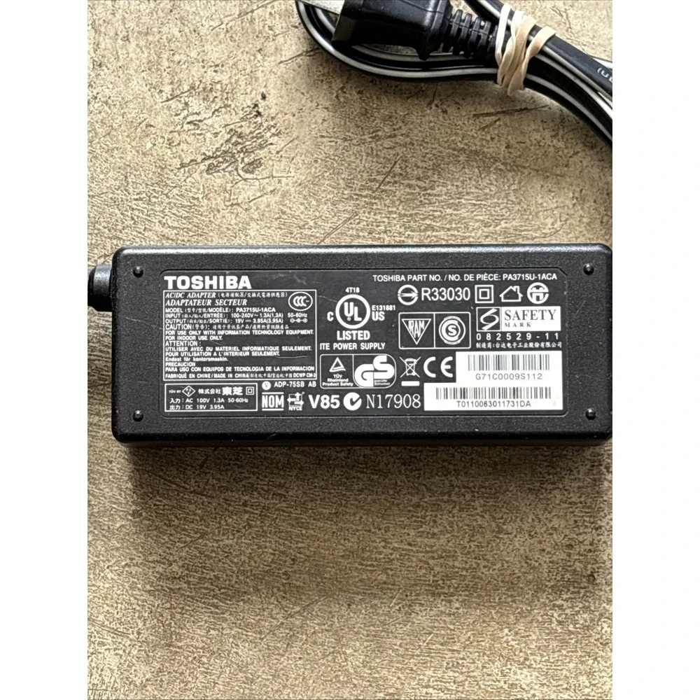 Genuine Toshiba AC Adapter Charger for Satellite L505D-S5996 L505D-LS5003 Laptop